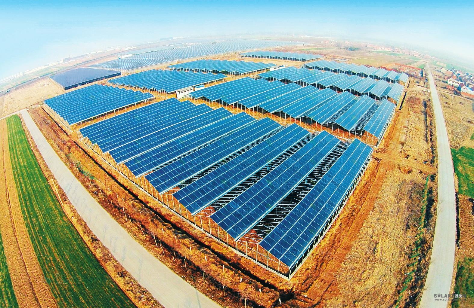 2018-5-20 華潤新能源安達(dá)三號、四號光伏發(fā)電項目---35KV電纜分支箱發(fā)貨